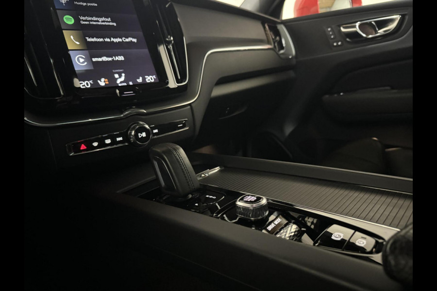 Volvo XC60 2.0 T8 Twin Engine AWD Pano Memory 360° HUD Autopilot Carplay Trekh. Volvo XC60 2.0 T8 Twin Engine AWD Pano Memory 360° HUD Autopilot Carplay Trekh.