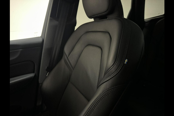 Volvo XC60 2.0 T8 Twin Engine AWD Pano Memory 360° HUD Autopilot Carplay Trekh. Volvo XC60 2.0 T8 Twin Engine AWD Pano Memory 360° HUD Autopilot Carplay Trekh.