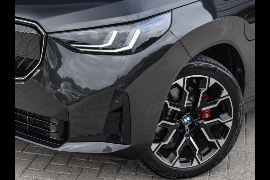 BMW X3 30e xDRIVE | M-SPORT PRO | ADAPTIVE SUSPENSION | PANORAMADAK | DRIVING ASSISTANT PLUS | COMFORT ACCESS | TREKHAAK | ICONIC GLOW