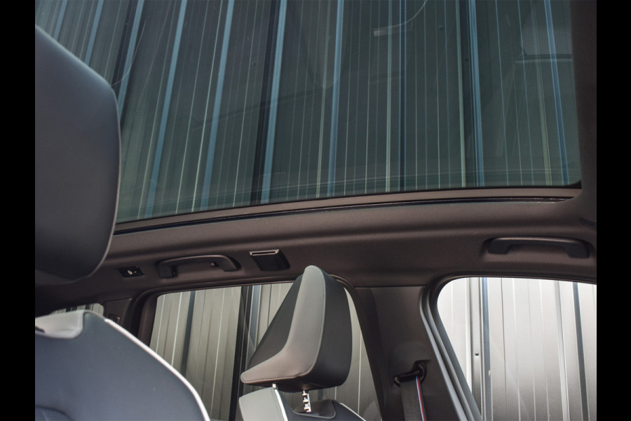 BMW X3 30e xDRIVE | M-SPORT PRO | ADAPTIVE SUSPENSION | PANORAMADAK | DRIVING ASSISTANT PLUS | COMFORT ACCESS | TREKHAAK | ICONIC GLOW
