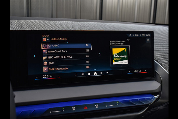 BMW X3 30e xDRIVE | M-SPORT PRO | ADAPTIVE SUSPENSION | PANORAMADAK | DRIVING ASSISTANT PLUS | COMFORT ACCESS | TREKHAAK | ICONIC GLOW