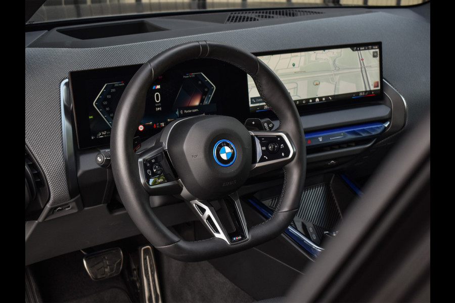 BMW X3 30e xDRIVE | M-SPORT PRO | ADAPTIVE SUSPENSION | PANORAMADAK | DRIVING ASSISTANT PLUS | COMFORT ACCESS | TREKHAAK | ICONIC GLOW