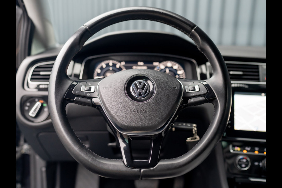 Volkswagen Golf 1.5 TSI Highline Business | Groot navi | Virtual Cockpit | Adapt. cr. | Camera | Stoel & Stuur verw. | Prijs Rijklaar!!