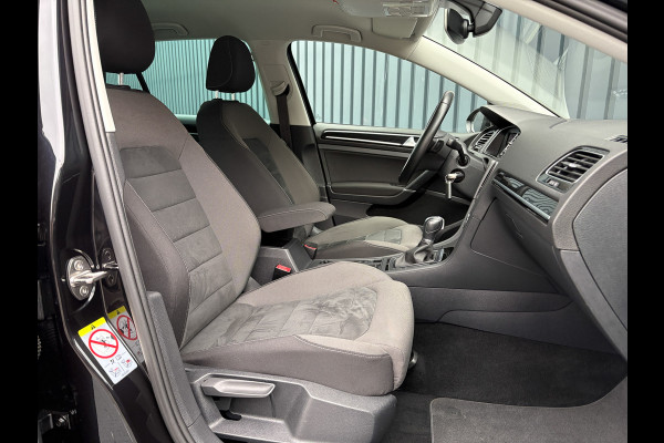 Volkswagen Golf 1.5 TSI Highline Business | Groot navi | Virtual Cockpit | Adapt. cr. | Camera | Stoel & Stuur verw. | Prijs Rijklaar!!