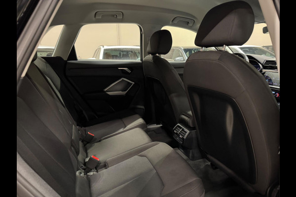 Audi Q3 35 TFSI 150PK S-Tronic, Virtual Cockpit, Apple Carplay, ACC, Matrix Led, PDC, Multistuur, Android Auto, Volledig Onderhoud