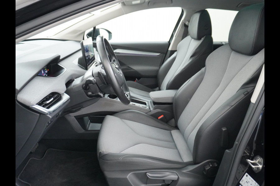 Škoda ENYAQ iV 80 Adaptive Cr. Pano-dak 360° Matrix-Led PDC-a+v Camera Apple Carplay Android Auto Navi Ecc Keyless Stuur+Stoelverwarming+1/2 Le Assistentie Pakket Climate-pakket Comfort-pakket E-call Keyless Licht-pakket Led Matrix 1e Eig.Orig.Nederlandse Auto Grootste Accupakket 11kw thuisladen SOH 92% ruim 55.000 nieuw
