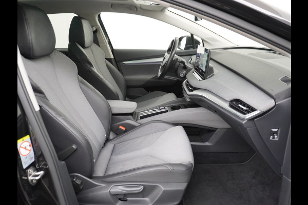 Škoda ENYAQ iV 80 Adaptive Cr. Pano-dak 360° Matrix-Led PDC-a+v Camera Apple Carplay Android Auto Navi Ecc Keyless Stuur+Stoelverwarming+1/2 Le Assistentie Pakket Climate-pakket Comfort-pakket E-call Keyless Licht-pakket Led Matrix 1e Eig.Orig.Nederlandse Auto Grootste Accupakket 11kw thuisladen SOH 92% ruim 55.000 nieuw