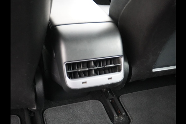 Tesla Model 3 RWD SR+ 60kWh 325PK 19"Lmv  AutoPilot Leder PanoDak Adaptive-Cruise Lmv Camera's Elektr.-Stuur+Stoelen+Spiegels+Geheugen+Easy-En Navi LED Comfortstoelen ACC DAB Voorverwarmen interieur via App Keyless via Telefoonsleutel One-Pedal-Drive 1e Eigenaar Origineel Nederlandse auto tot 11kw laden thuis! 1.584kg licht!