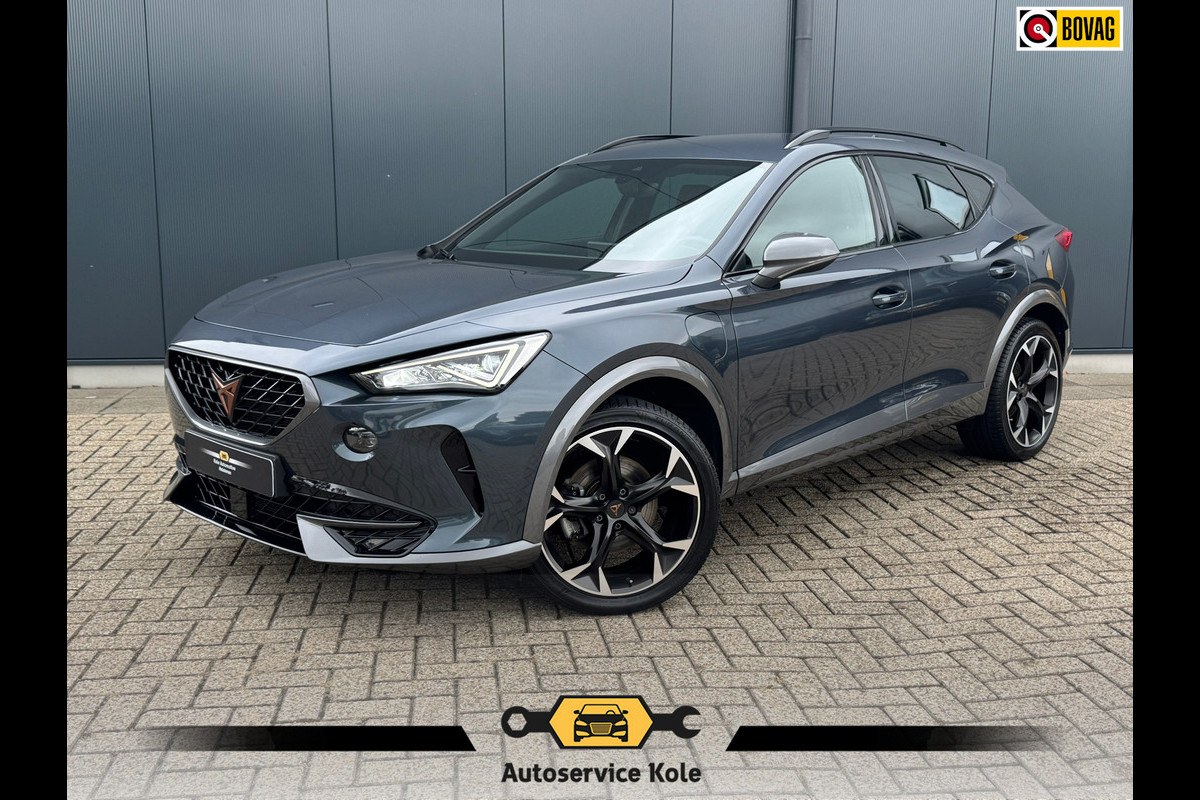 CUPRA Formentor 1.4 e-Hybrid 204pk * Trekhaak * Stoelverwarming * Carplay * Side Assist *