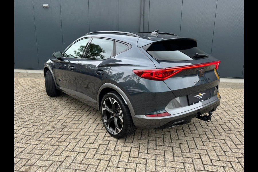 CUPRA Formentor 1.4 e-Hybrid 204pk * Trekhaak * Stoelverwarming * Carplay * Side Assist * CUPRA Formentor 1.4 e-Hybrid 204pk * Trekhaak * Stoelverwarming * Carplay * Side Assist *