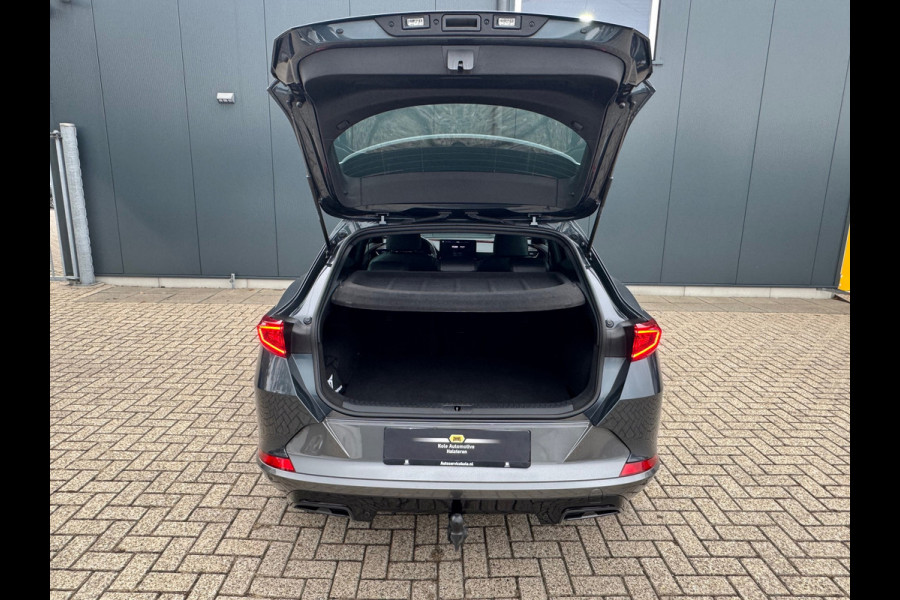 CUPRA Formentor 1.4 e-Hybrid 204pk * Trekhaak * Stoelverwarming * Carplay * Side Assist * CUPRA Formentor 1.4 e-Hybrid 204pk * Trekhaak * Stoelverwarming * Carplay * Side Assist *