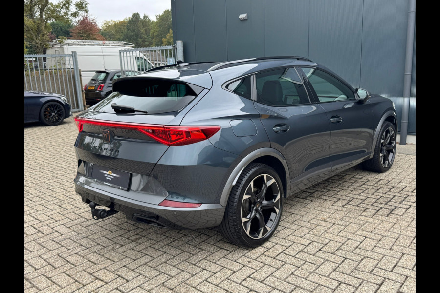 CUPRA Formentor 1.4 e-Hybrid 204pk * Trekhaak * Stoelverwarming * Carplay * Side Assist * CUPRA Formentor 1.4 e-Hybrid 204pk * Trekhaak * Stoelverwarming * Carplay * Side Assist *