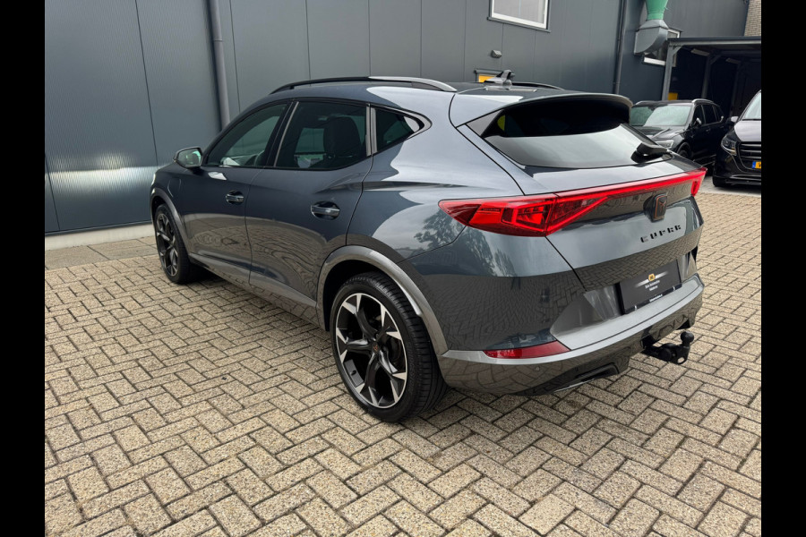 CUPRA Formentor 1.4 e-Hybrid 204pk * Trekhaak * Stoelverwarming * Carplay * Side Assist * CUPRA Formentor 1.4 e-Hybrid 204pk * Trekhaak * Stoelverwarming * Carplay * Side Assist *