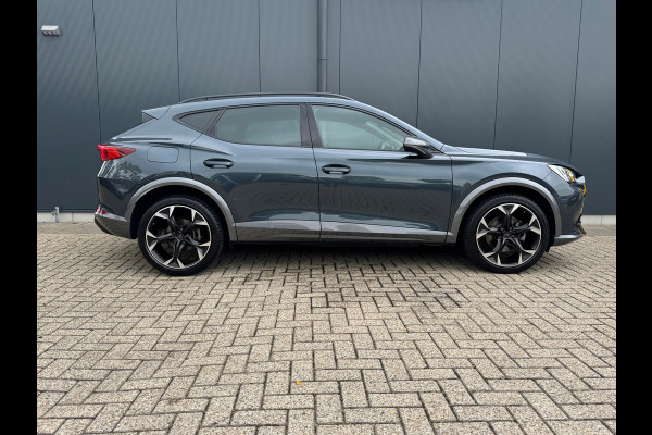 CUPRA Formentor 1.4 e-Hybrid 204pk * Trekhaak * Stoelverwarming * Carplay * Side Assist * CUPRA Formentor 1.4 e-Hybrid 204pk * Trekhaak * Stoelverwarming * Carplay * Side Assist *