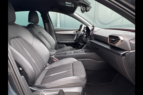 CUPRA Formentor 1.4 e-Hybrid 204pk * Trekhaak * Stoelverwarming * Carplay * Side Assist * CUPRA Formentor 1.4 e-Hybrid 204pk * Trekhaak * Stoelverwarming * Carplay * Side Assist *