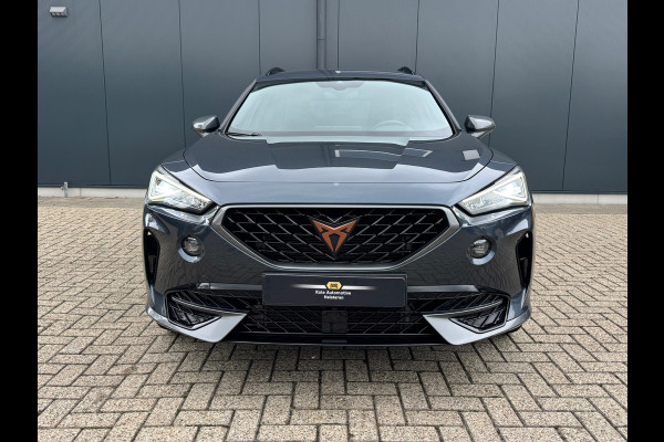 CUPRA Formentor 1.4 e-Hybrid 204pk * Trekhaak * Stoelverwarming * Carplay * Side Assist * CUPRA Formentor 1.4 e-Hybrid 204pk * Trekhaak * Stoelverwarming * Carplay * Side Assist *