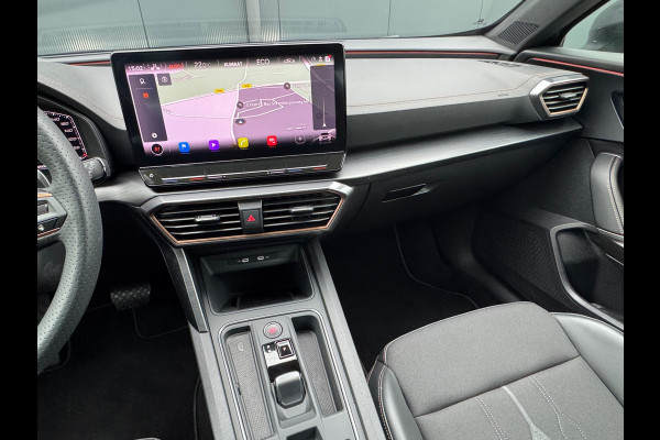 CUPRA Formentor 1.4 e-Hybrid 204pk * Trekhaak * Stoelverwarming * Carplay * Side Assist * CUPRA Formentor 1.4 e-Hybrid 204pk * Trekhaak * Stoelverwarming * Carplay * Side Assist *