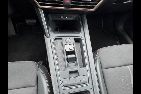 CUPRA Formentor 1.4 e-Hybrid 204pk * Trekhaak * Stoelverwarming * Carplay * Side Assist * CUPRA Formentor 1.4 e-Hybrid 204pk * Trekhaak * Stoelverwarming * Carplay * Side Assist *