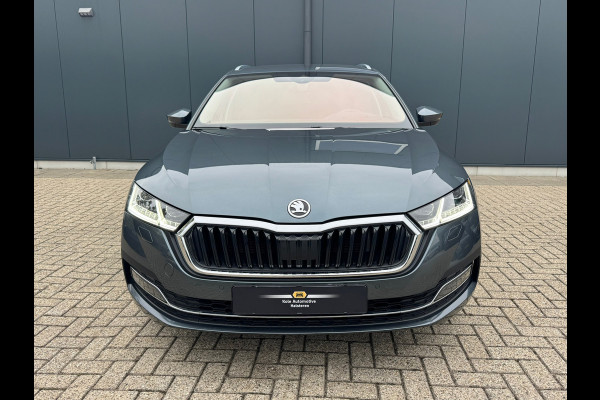Škoda Octavia Combi 1.4 TSI iV PHEV Style * Memory * Head-up Display * Stoelverwarming * Camera * Škoda Octavia Combi 1.4 TSI iV PHEV Style * Memory * Head-up Display * Stoelverwarming * Camera *