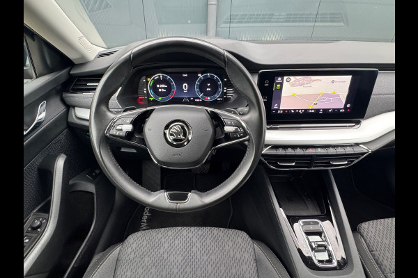 Škoda Octavia Combi 1.4 TSI iV PHEV Style * Memory * Head-up Display * Stoelverwarming * Camera * Škoda Octavia Combi 1.4 TSI iV PHEV Style * Memory * Head-up Display * Stoelverwarming * Camera *