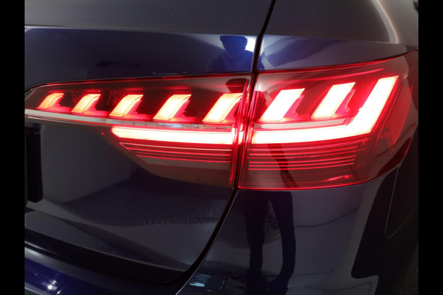 Audi A4 Avant 35 TFSI S edition Competition 150 pk S-tronic | Verlengde garantie | Navigatie | Parkeersensoren | LED koplampen | Stoelverwarming | S-Line |