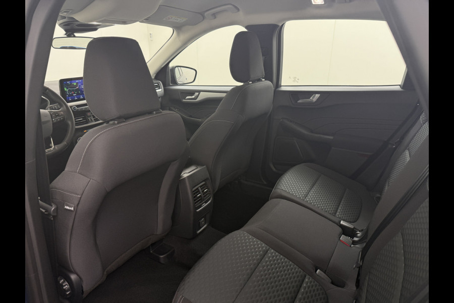 Ford Kuga 2.5 PHEV 225pk AUT. Hybride Navi Apple Carplay Android Ford-Connect PDC a+v 17" DAB Dual-ECC Stoelverwarmd Cruise Control SpoorA WiFi Led Bluetooth Active Braking/Pre-Collision Assist Lane Assist en Road Edge Detection Voicecontrol 1500kg Trekvermogen EURO 6 Plug in Hybride wltp 56 km rijbereik elektrisch Daarnaast extra zuinig door Energie-terugwinning! ruim € 41.000 nieuw!