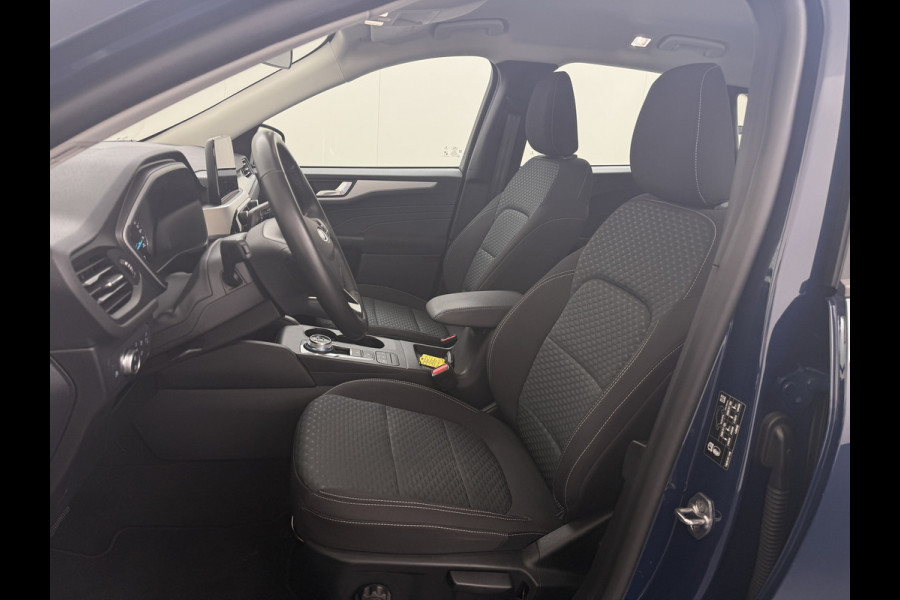 Ford Kuga 2.5 PHEV 225pk AUT. Hybride Navi Apple Carplay Android Ford-Connect PDC a+v 17" DAB Dual-ECC Stoelverwarmd Cruise Control SpoorA WiFi Led Bluetooth Active Braking/Pre-Collision Assist Lane Assist en Road Edge Detection Voicecontrol 1500kg Trekvermogen EURO 6 Plug in Hybride wltp 56 km rijbereik elektrisch Daarnaast extra zuinig door Energie-terugwinning! ruim € 41.000 nieuw!