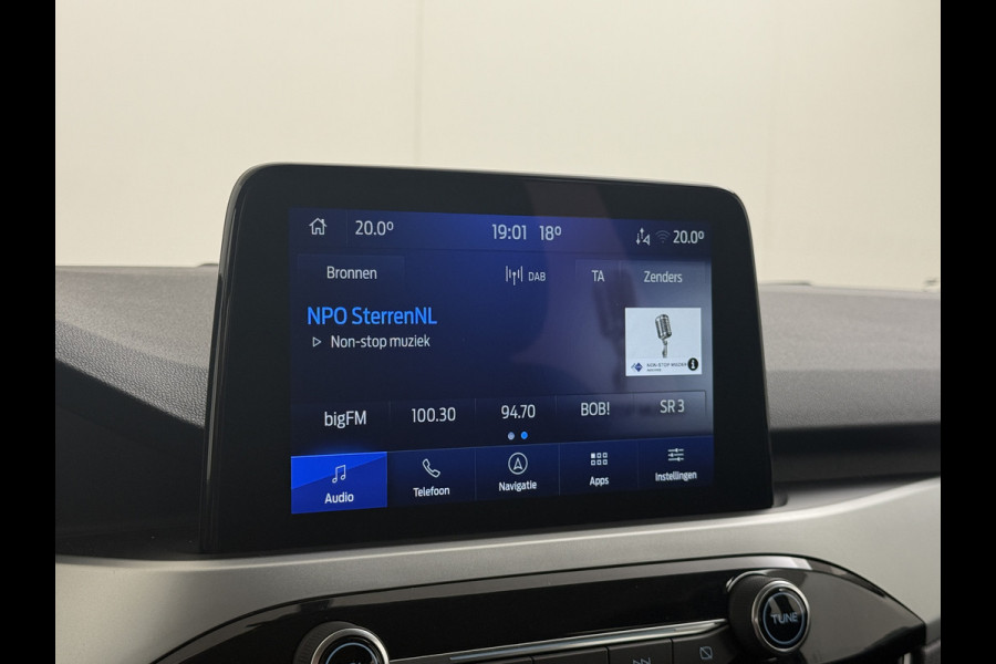 Ford Kuga 2.5 PHEV 225pk AUT. Hybride Navi Apple Carplay Android Ford-Connect PDC a+v 17" DAB Dual-ECC Stoelverwarmd Cruise Control SpoorA WiFi Led Bluetooth Active Braking/Pre-Collision Assist Lane Assist en Road Edge Detection Voicecontrol 1500kg Trekvermogen EURO 6 Plug in Hybride wltp 56 km rijbereik elektrisch Daarnaast extra zuinig door Energie-terugwinning! ruim € 41.000 nieuw!