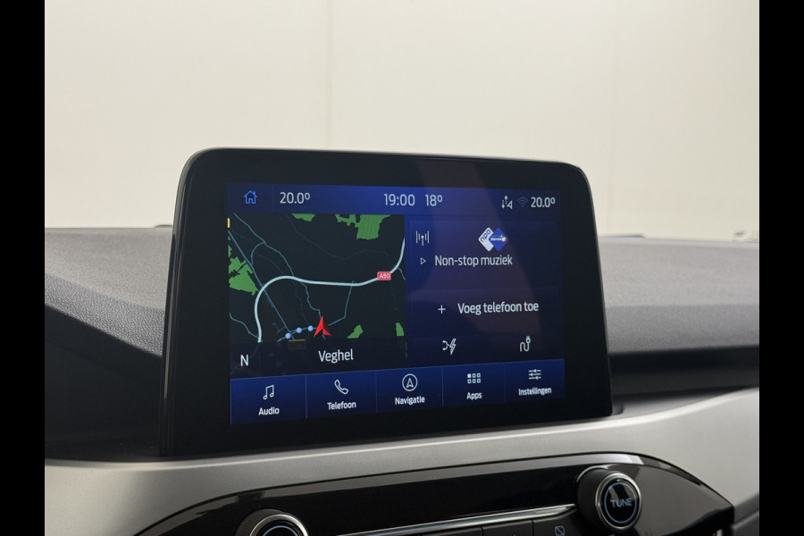 Ford Kuga 2.5 PHEV 225pk AUT. Hybride Navi Apple Carplay Android Ford-Connect PDC a+v 17" DAB Dual-ECC Stoelverwarmd Cruise Control SpoorA WiFi Led Bluetooth Active Braking/Pre-Collision Assist Lane Assist en Road Edge Detection Voicecontrol 1500kg Trekvermogen EURO 6 Plug in Hybride wltp 56 km rijbereik elektrisch Daarnaast extra zuinig door Energie-terugwinning! ruim € 41.000 nieuw!