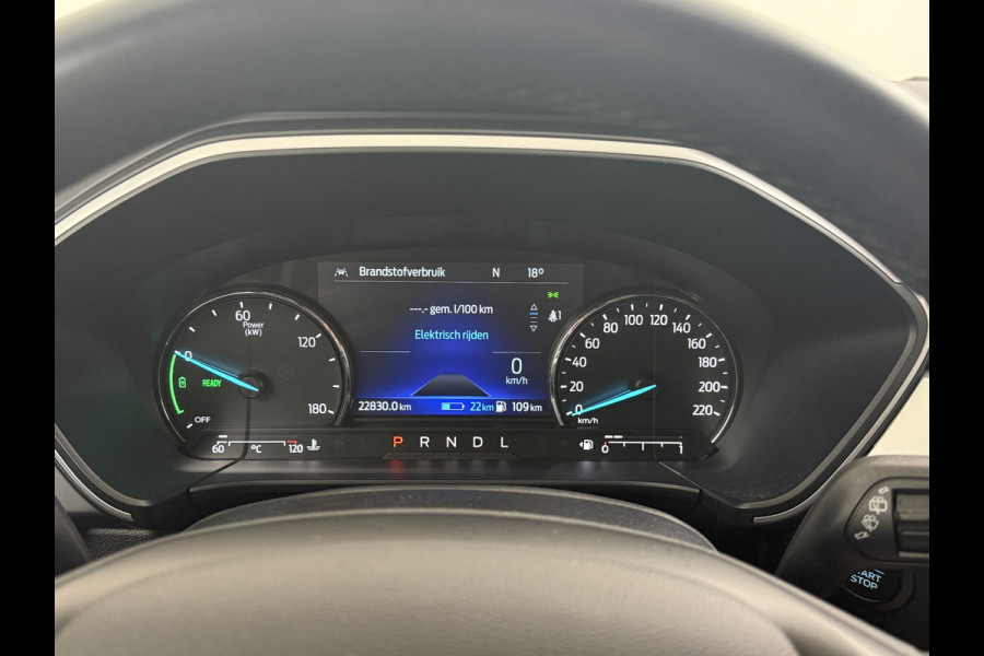 Ford Kuga 2.5 PHEV 225pk AUT. Hybride Navi Apple Carplay Android Ford-Connect PDC a+v 17" DAB Dual-ECC Stoelverwarmd Cruise Control SpoorA WiFi Led Bluetooth Active Braking/Pre-Collision Assist Lane Assist en Road Edge Detection Voicecontrol 1500kg Trekvermogen EURO 6 Plug in Hybride wltp 56 km rijbereik elektrisch Daarnaast extra zuinig door Energie-terugwinning! ruim € 41.000 nieuw!