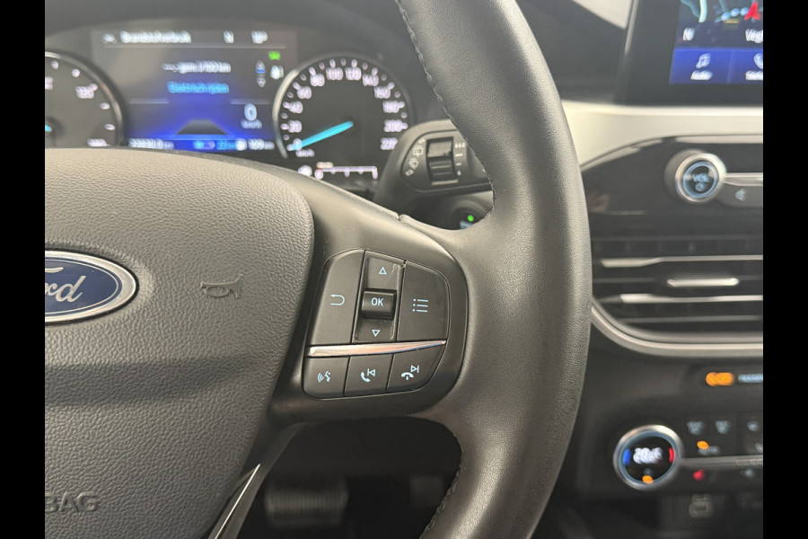 Ford Kuga 2.5 PHEV 225pk AUT. Hybride Navi Apple Carplay Android Ford-Connect PDC a+v 17" DAB Dual-ECC Stoelverwarmd Cruise Control SpoorA WiFi Led Bluetooth Active Braking/Pre-Collision Assist Lane Assist en Road Edge Detection Voicecontrol 1500kg Trekvermogen EURO 6 Plug in Hybride wltp 56 km rijbereik elektrisch Daarnaast extra zuinig door Energie-terugwinning! ruim € 41.000 nieuw!