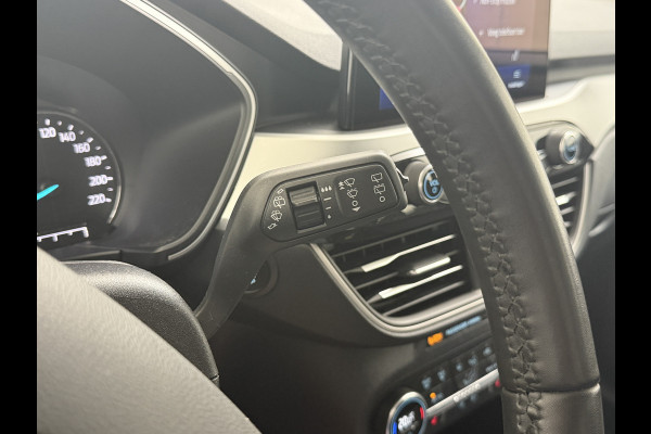 Ford Kuga 2.5 PHEV 225pk AUT. Hybride Navi Apple Carplay Android Ford-Connect PDC a+v 17" DAB Dual-ECC Stoelverwarmd Cruise Control SpoorA WiFi Led Bluetooth Active Braking/Pre-Collision Assist Lane Assist en Road Edge Detection Voicecontrol 1500kg Trekvermogen EURO 6 Plug in Hybride wltp 56 km rijbereik elektrisch Daarnaast extra zuinig door Energie-terugwinning! ruim € 41.000 nieuw!