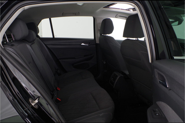 Volkswagen Golf 1.4 eHybrid Style > 204pk/Pano.schuif/Memory/IQ.Light/trekhaak/Sportstoelen...