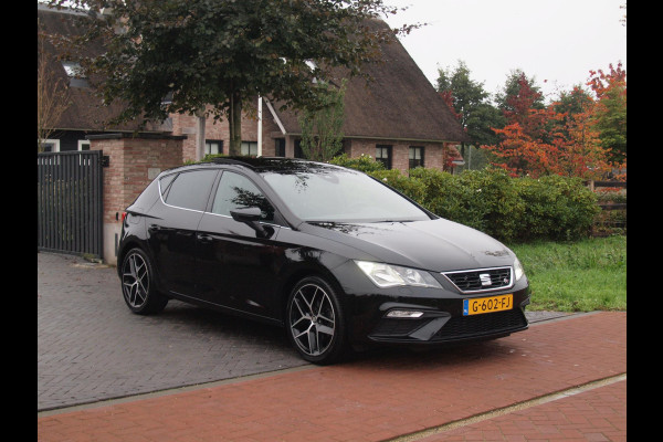 Seat Leon 1.5 TSI FR Business Intense | Elektrisch glazen panorama-dak | Camera | Cruise Control | NL-Auto |
