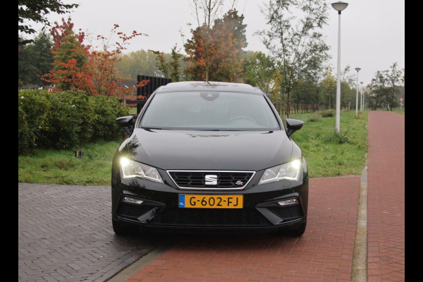 Seat Leon 1.5 TSI FR Business Intense | Elektrisch glazen panorama-dak | Camera | Cruise Control | NL-Auto |
