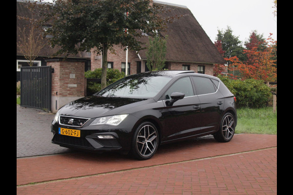 Seat Leon 1.5 TSI FR Business Intense | Elektrisch glazen panorama-dak | Camera | Cruise Control | NL-Auto |
