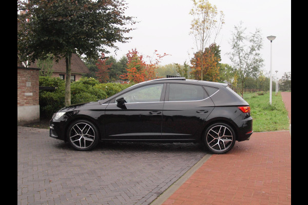 Seat Leon 1.5 TSI FR Business Intense | Elektrisch glazen panorama-dak | Camera | Cruise Control | NL-Auto |