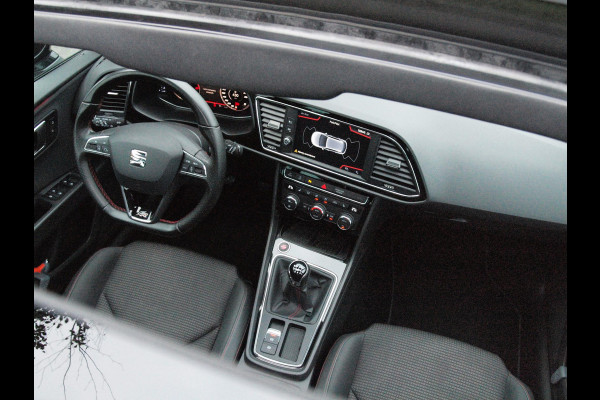 Seat Leon 1.5 TSI FR Business Intense | Elektrisch glazen panorama-dak | Camera | Cruise Control | NL-Auto |