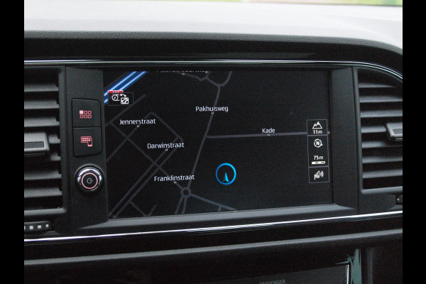 Seat Leon 1.5 TSI FR Business Intense | Elektrisch glazen panorama-dak | Camera | Cruise Control | NL-Auto |