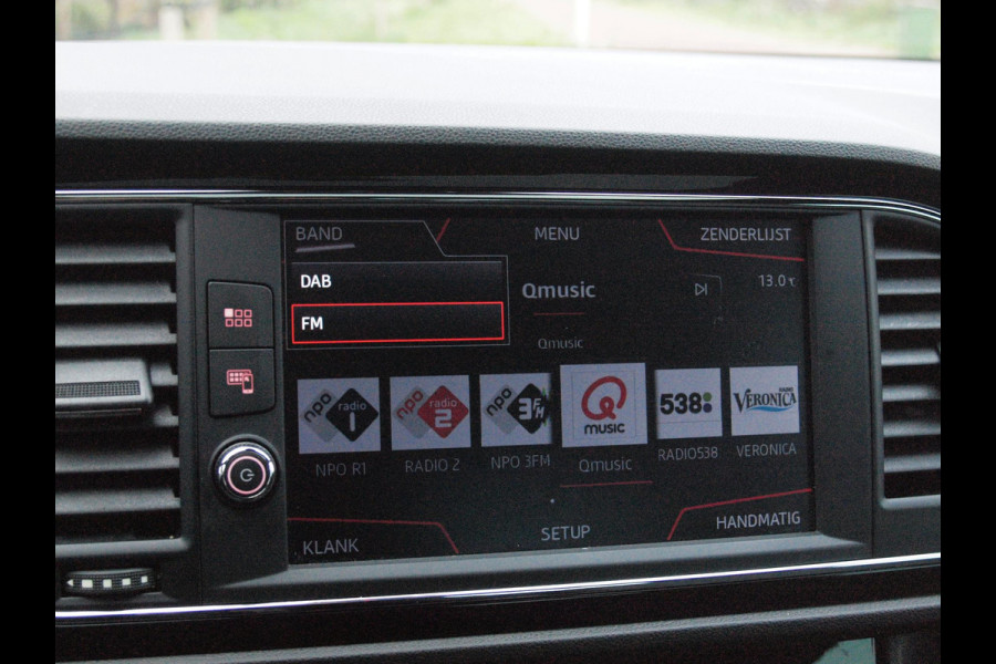 Seat Leon 1.5 TSI FR Business Intense | Elektrisch glazen panorama-dak | Camera | Cruise Control | NL-Auto |