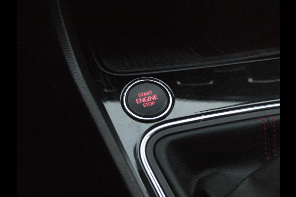 Seat Leon 1.5 TSI FR Business Intense | Elektrisch glazen panorama-dak | Camera | Cruise Control | NL-Auto |