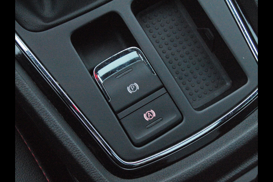 Seat Leon 1.5 TSI FR Business Intense | Elektrisch glazen panorama-dak | Camera | Cruise Control | NL-Auto |