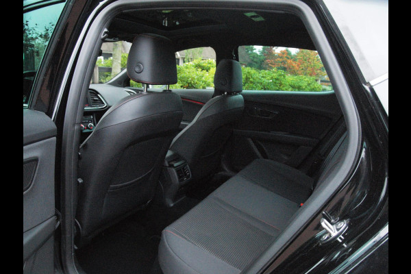 Seat Leon 1.5 TSI FR Business Intense | Elektrisch glazen panorama-dak | Camera | Cruise Control | NL-Auto |