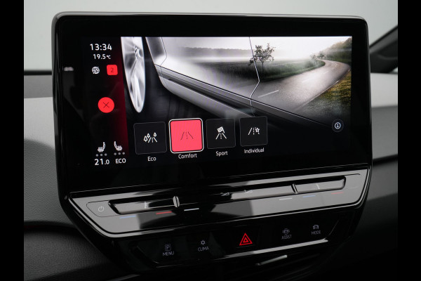Volkswagen ID.3 Life 58 kWh 204pk Navigatie Stoelverwarming Led Carplay 298