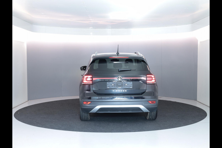 Volkswagen T-Cross 1.5 TSI Style 150 PK DSG | Navigatie | Digitaal dashboard | Inklapbare spiegels | Stoelverwarming |