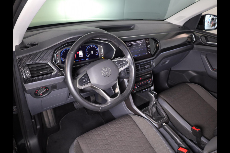 Volkswagen T-Cross 1.5 TSI Style 150 PK DSG | Navigatie | Digitaal dashboard | Inklapbare spiegels | Stoelverwarming |