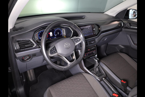 Volkswagen T-Cross 1.5 TSI Style 150 PK DSG | Navigatie | Digitaal dashboard | Inklapbare spiegels | Stoelverwarming |
