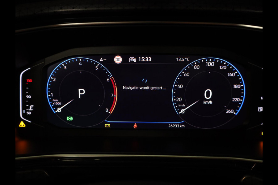 Volkswagen T-Cross 1.5 TSI Style 150 PK DSG | Navigatie | Digitaal dashboard | Inklapbare spiegels | Stoelverwarming |