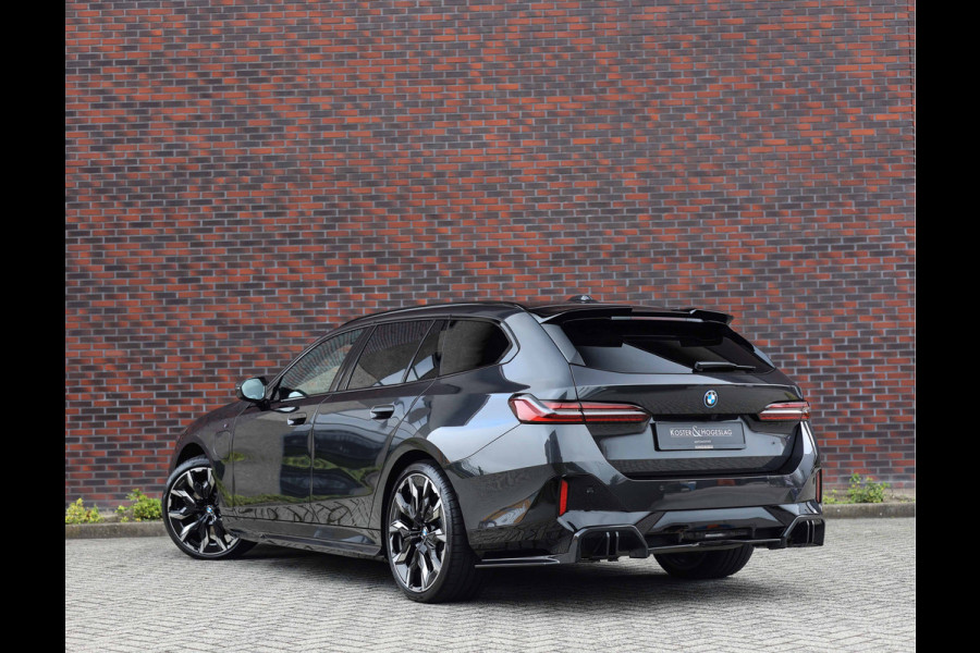 BMW 5 Serie Touring 550e xDrive | M Performance - Pano - Trekhaak - HUD BMW 5 Serie Touring 550e xDrive | M Performance - Pano - Trekhaak - HUD