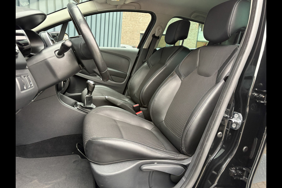 Renault Clio 0.9 TCe Intens | Camera | 17'' | LED | Parkeersensoren | Prijs Rijklaar!! Renault Clio 0.9 TCe Intens | Camera | 17'' | LED | Parkeersensoren | Prijs Rijklaar!!